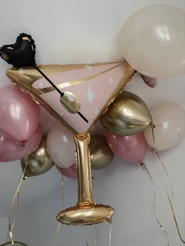 Liela martini glāze 100х85.5 cm, 15 eiro